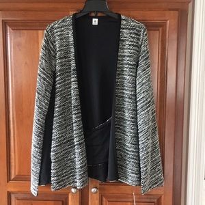 Rokoko Black & White Sweater Cape